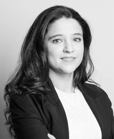Cecilia is a lawyer (Universidad Torcuato Di Tella - UTDT), and Master in Law and Economics (UTDT, with honors). She is a graduate of the Commercial Law Program (Bucerius Law School, Hamburg, Germany).